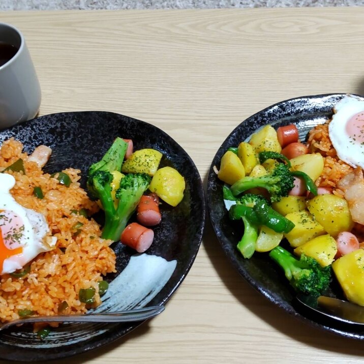 ケチャップチャーハンと温野菜